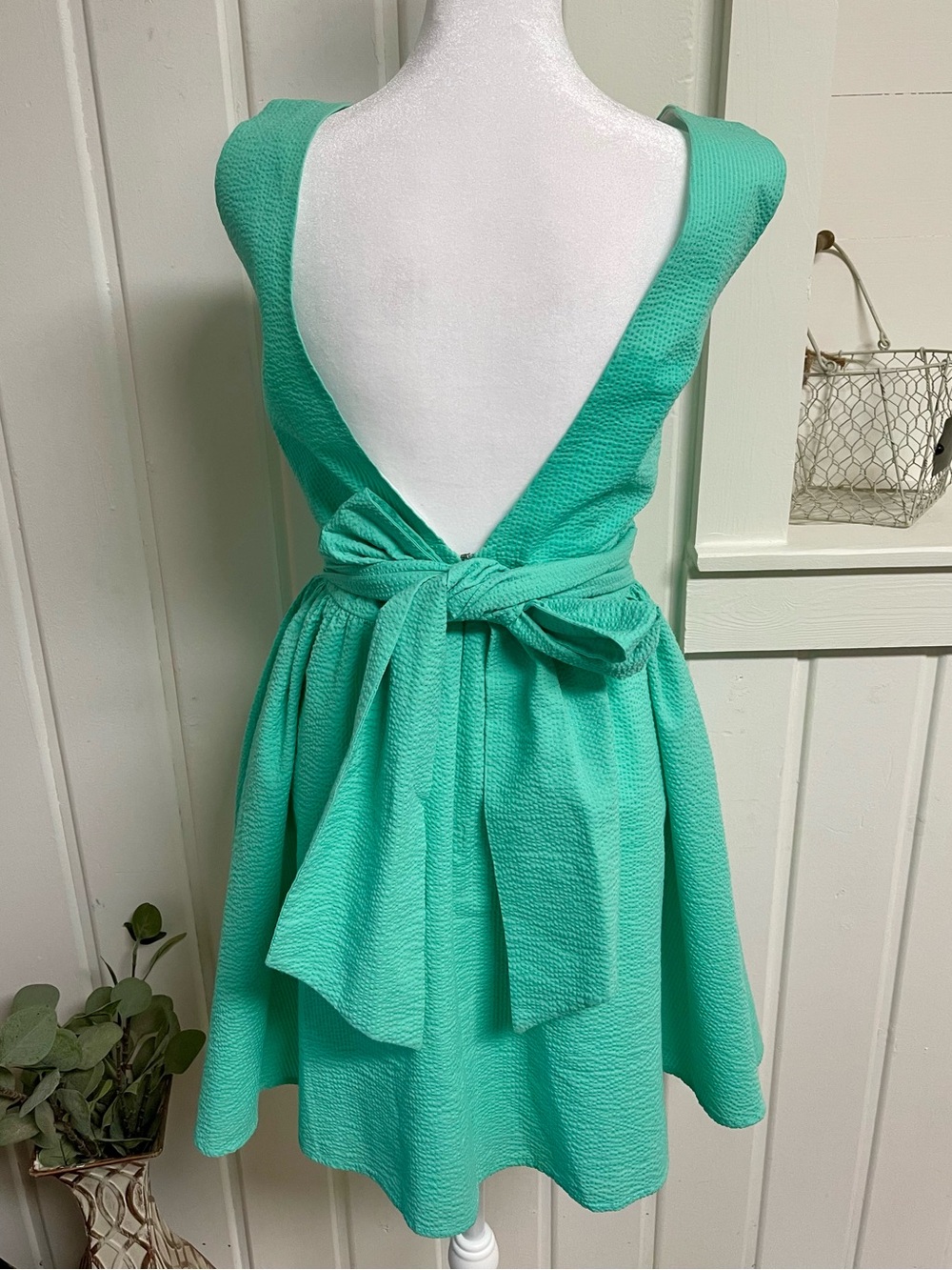 Lauren James Emerson Solid Seersucker Dress - Picture 3 of 6